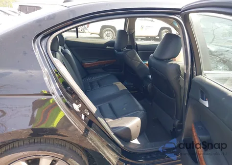 2011 Honda Accord Exl from USA, damaged, VIN 1HGCP3F85BA028804